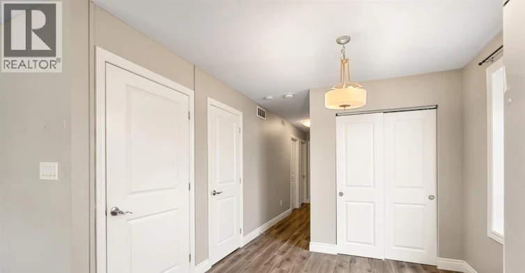 A (UPPER-756 Irvine Avenue, Windsor, ON, N8X 2T2 - 12