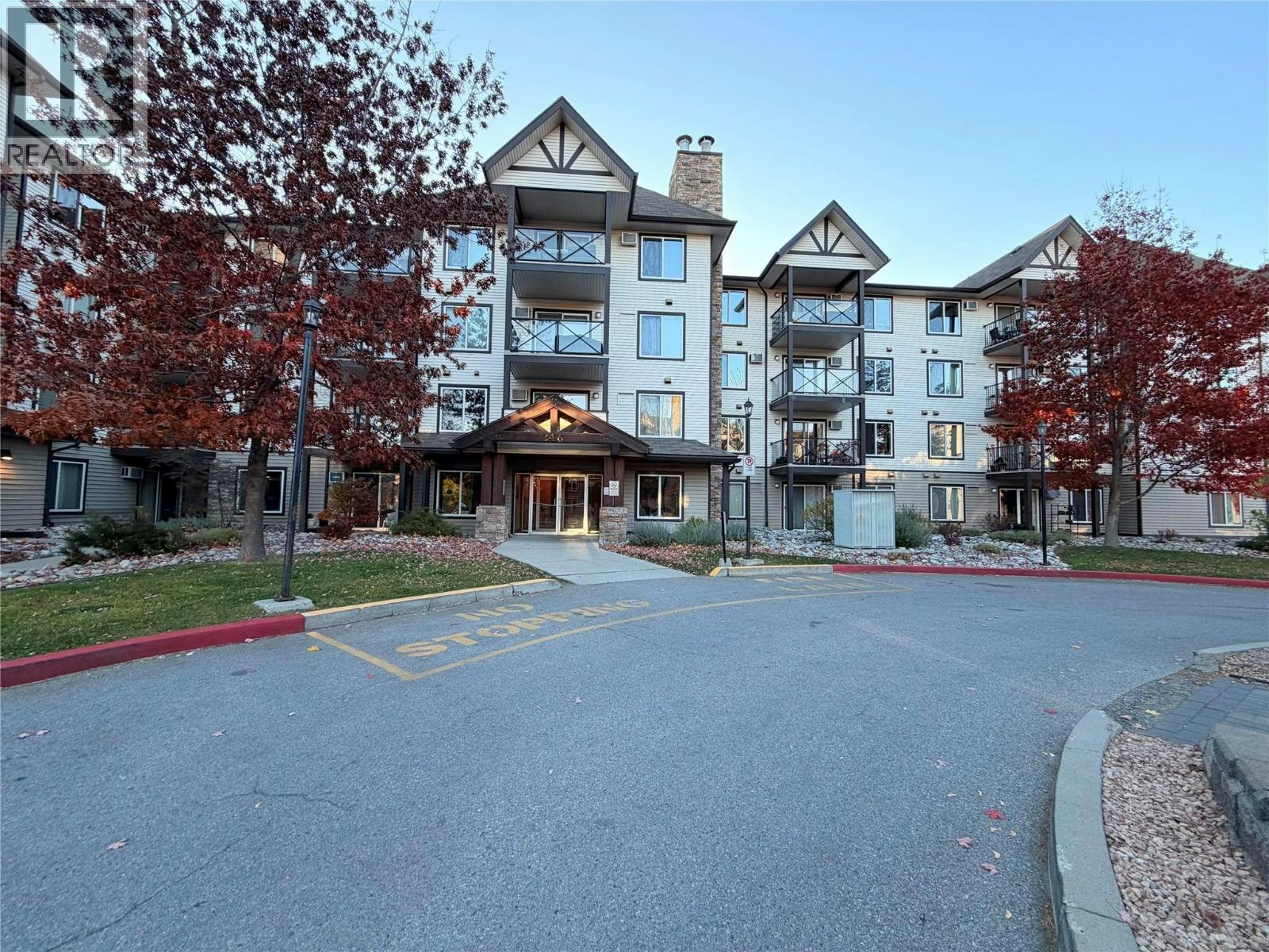 402-246 Hastings Avenue, Penticton, BC, V2A 2V6