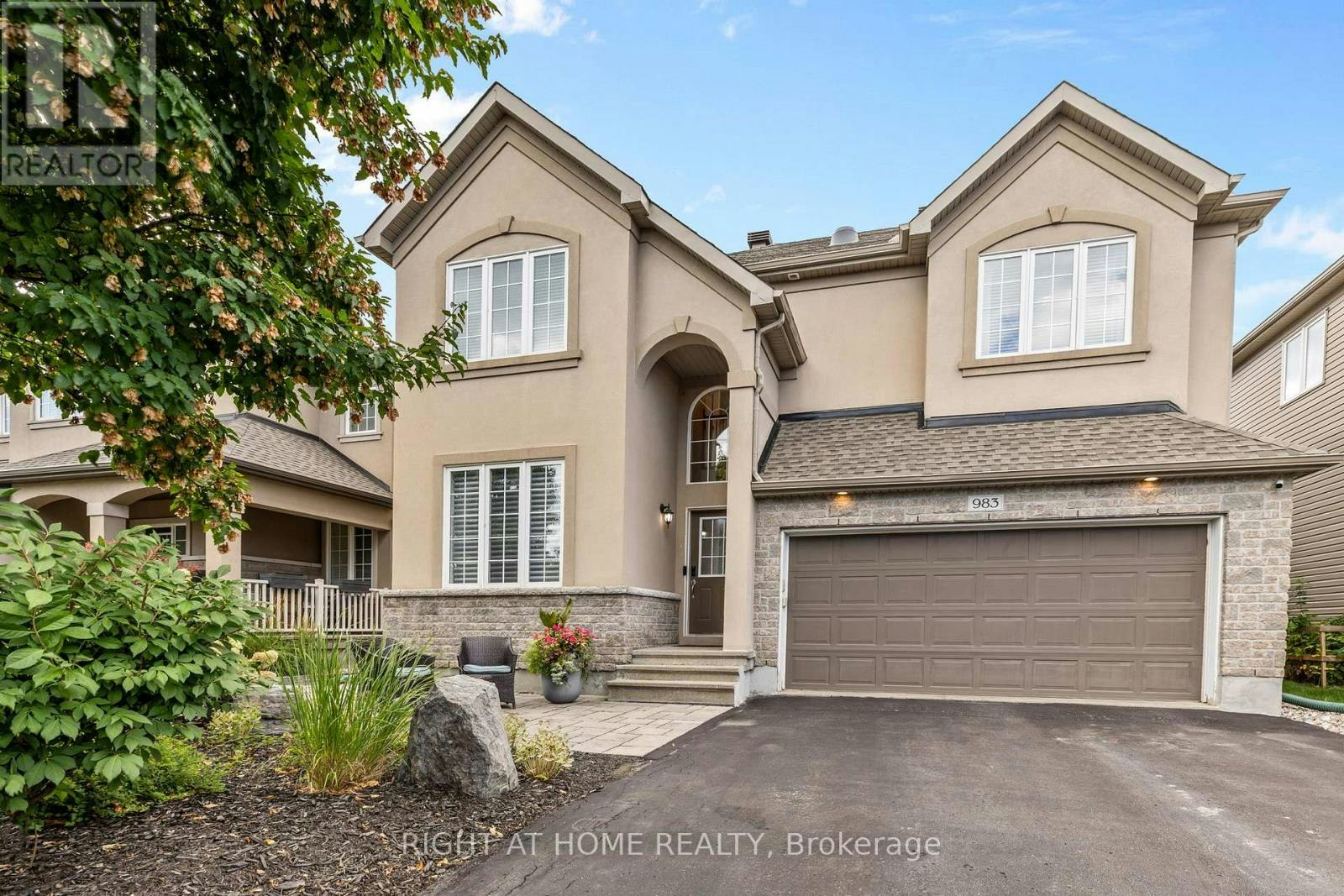 983 Fieldfair Way, Ottawa, ON, K4A 0E4