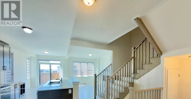 1546 Rose Way, Milton, ON, L9E 1V8 - 6