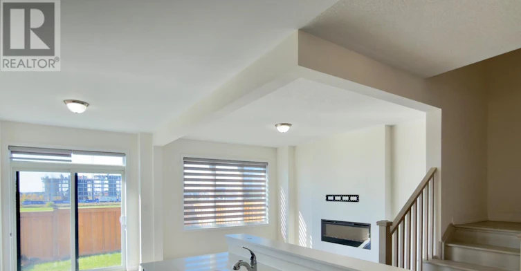 1546 Rose Way, Milton, ON, L9E 1V8 - 9