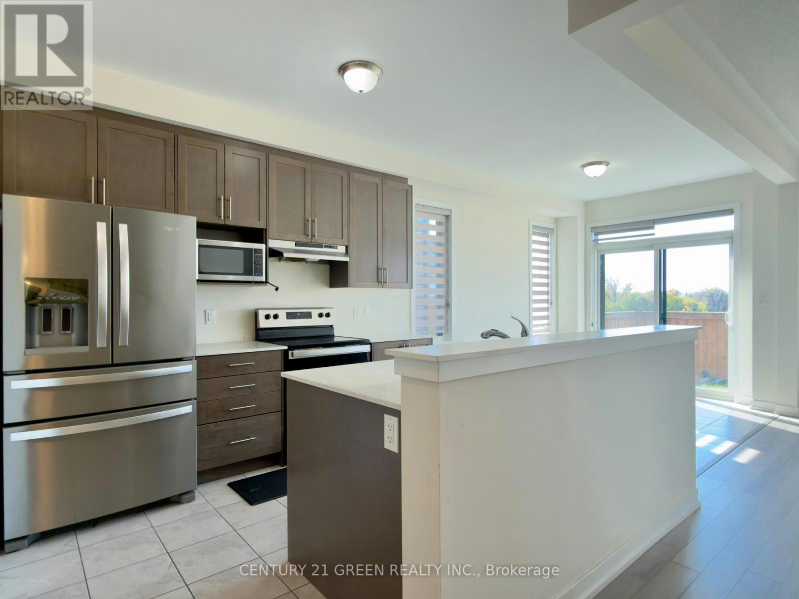 1546 Rose Way, Milton, ON, L9E 1V8 - 7