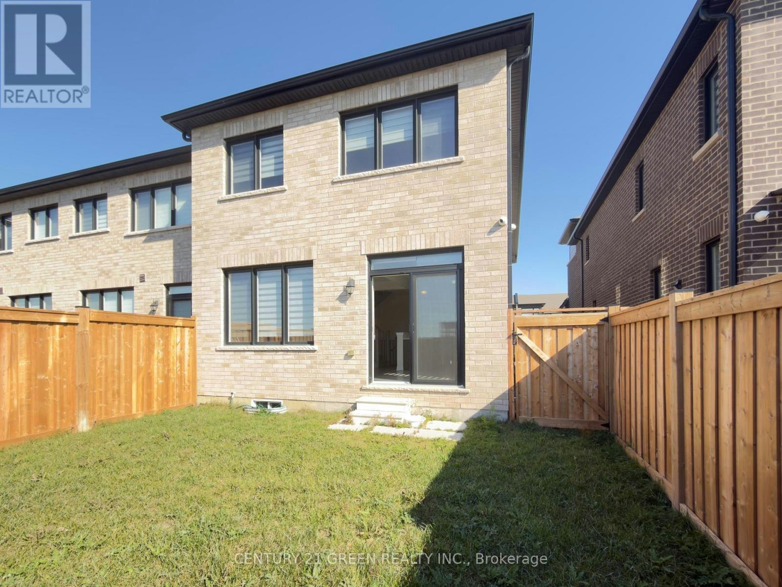 1546 Rose Way, Milton, ON, L9E 1V8 - 14