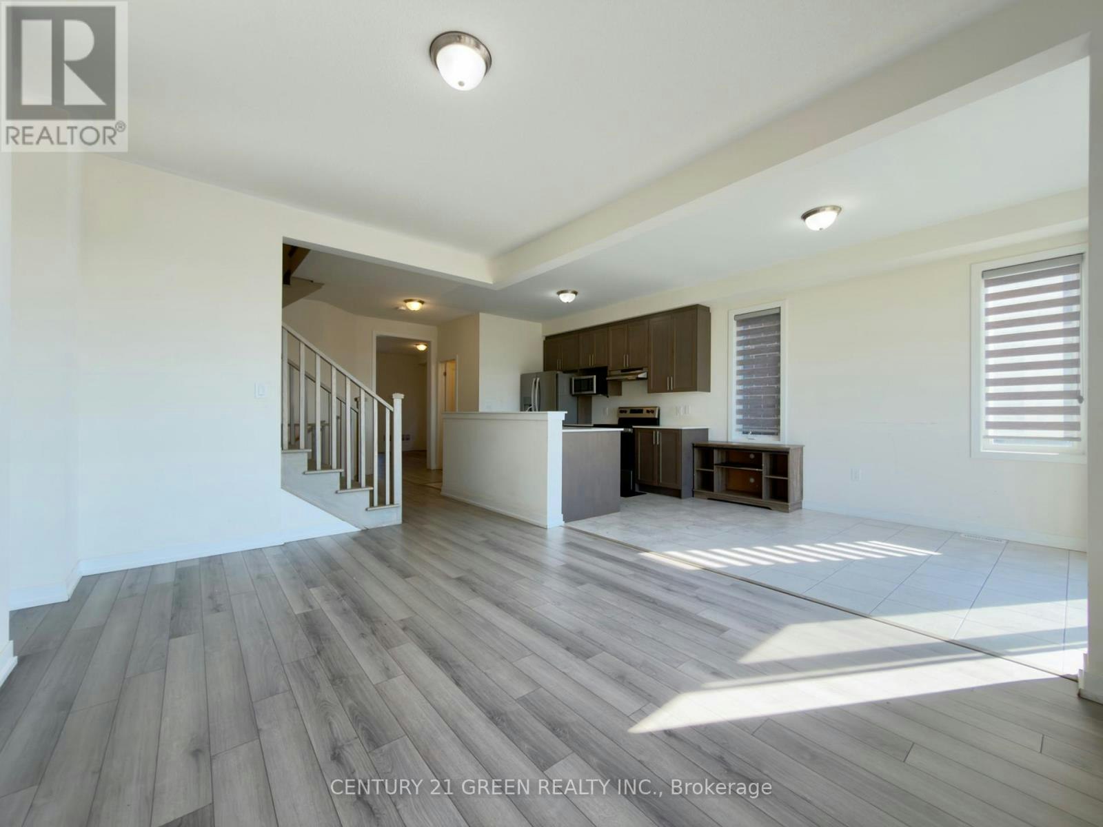 1546 Rose Way, Milton, ON, L9E 1V8 - 10