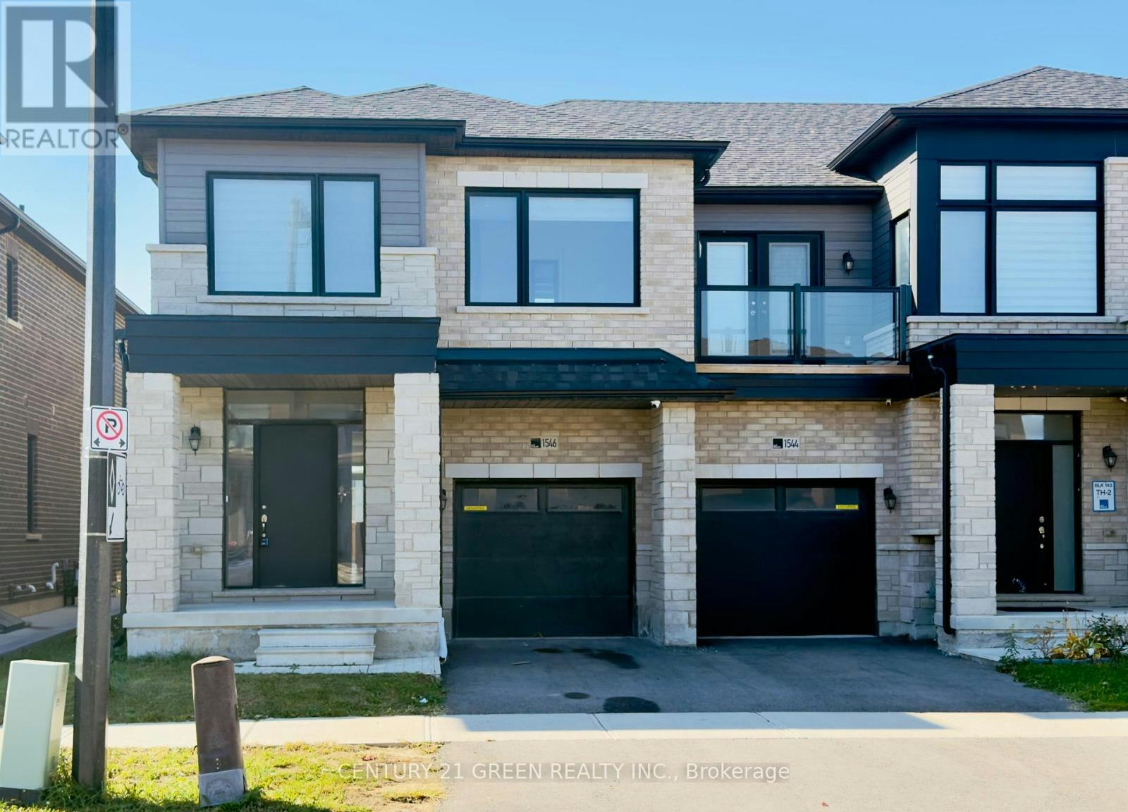 1546 Rose Way, Milton, ON, L9E 1V8 - 2