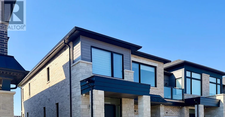 1546 Rose Way, Milton, ON, L9E 1V8