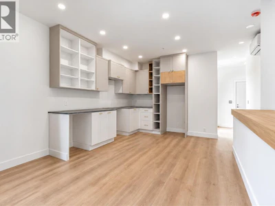 3-525 Paradise Street - 4