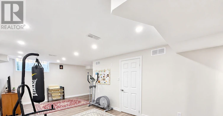 2339 Dress Circle Crescent, Oshawa, ON, L1L 0L8 - 16