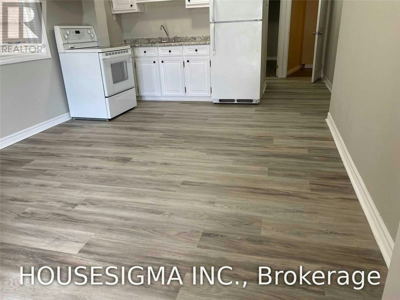 B1-329 Bathurst Glen Drive, Vaughan, ON, L4J 9A3 - 5