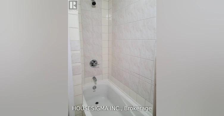 B1-329 Bathurst Glen Drive, Vaughan, ON, L4J 9A3 - 10