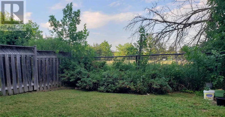 B1-329 Bathurst Glen Drive, Vaughan, ON, L4J 9A3 - 11