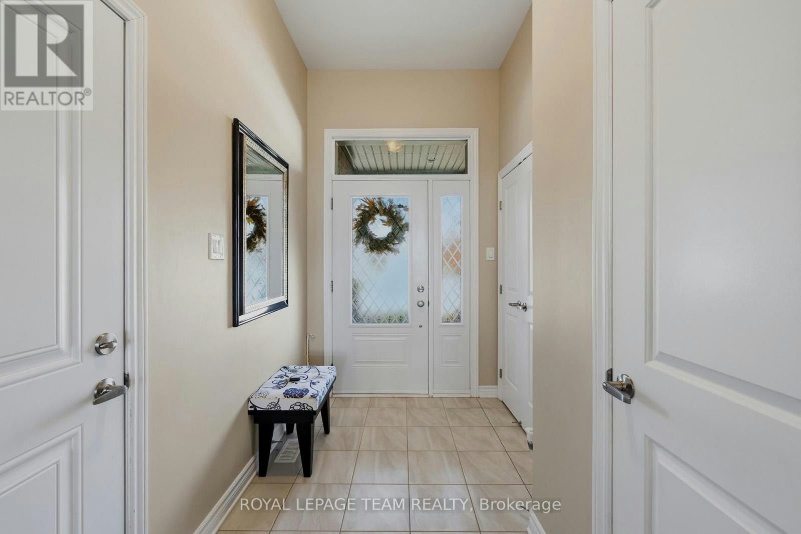 728 Teasel Way, Ottawa, ON, K1T 0L9 - 6