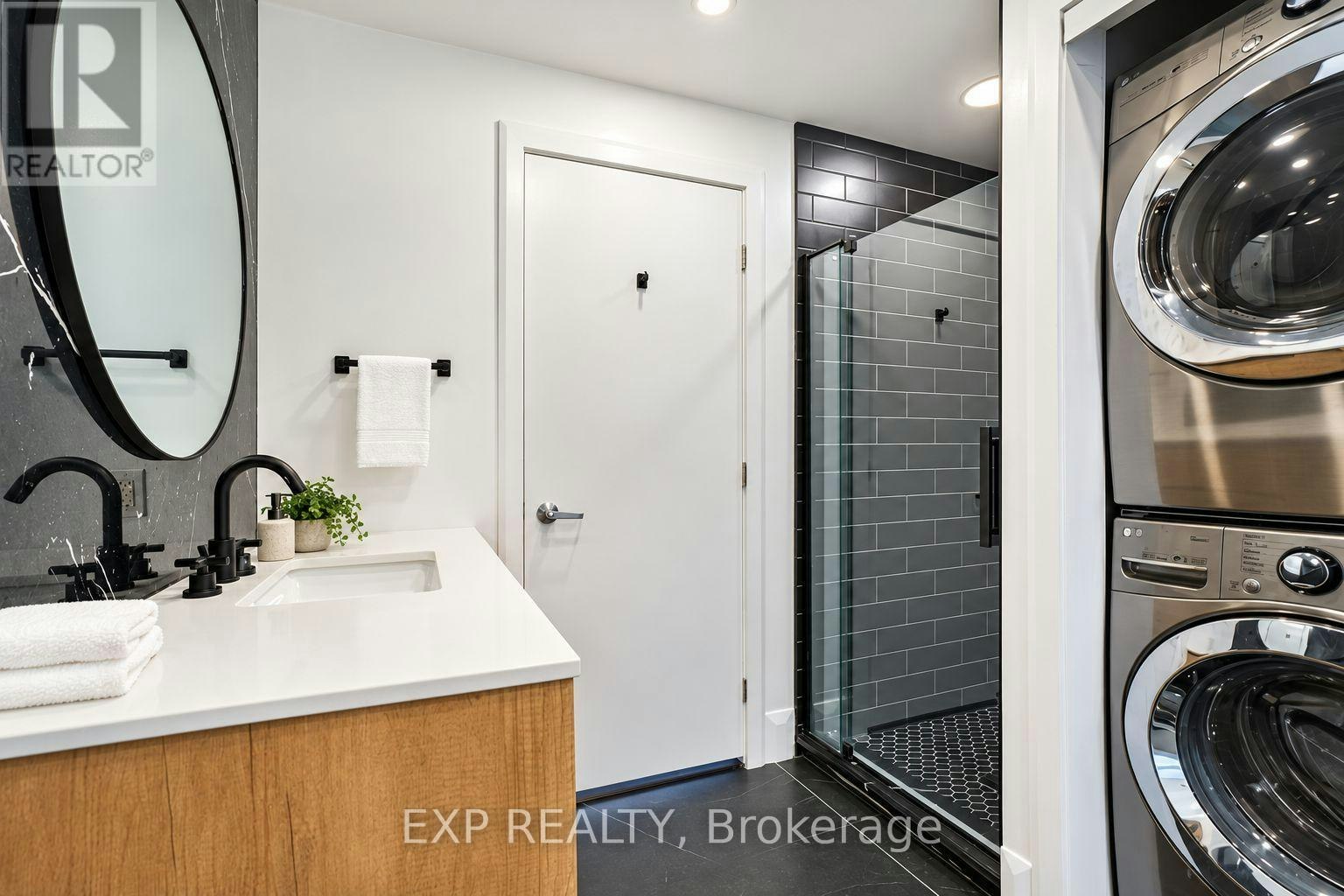 PH 2503-200 Rideau Street, Ottawa, ON, K1N 5Y1 - 10