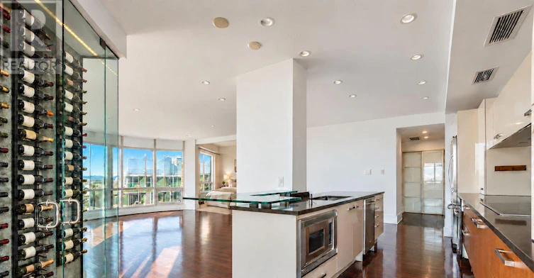 PH 2503-200 Rideau Street, Ottawa, ON, K1N 5Y1 - 7