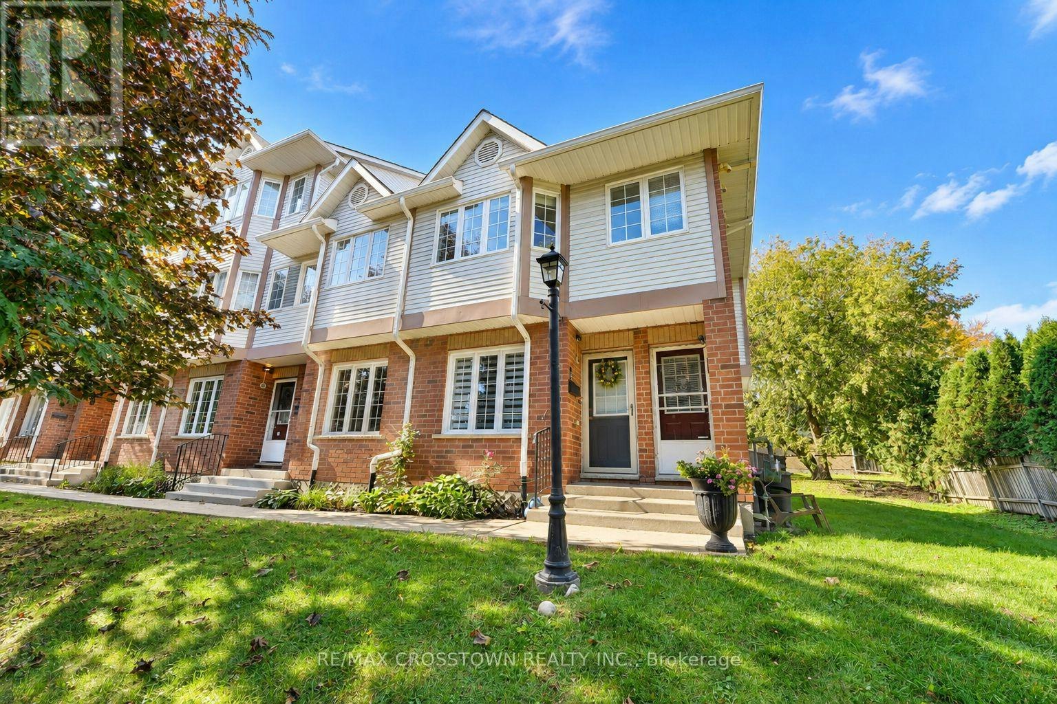 10-1067 Rymal Road E, Hamilton, ON, L8W 3M5
