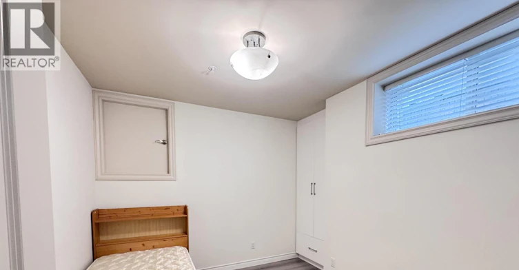 2315 19 Avenue, Vancouver, BC, V6L 1C5 - 8