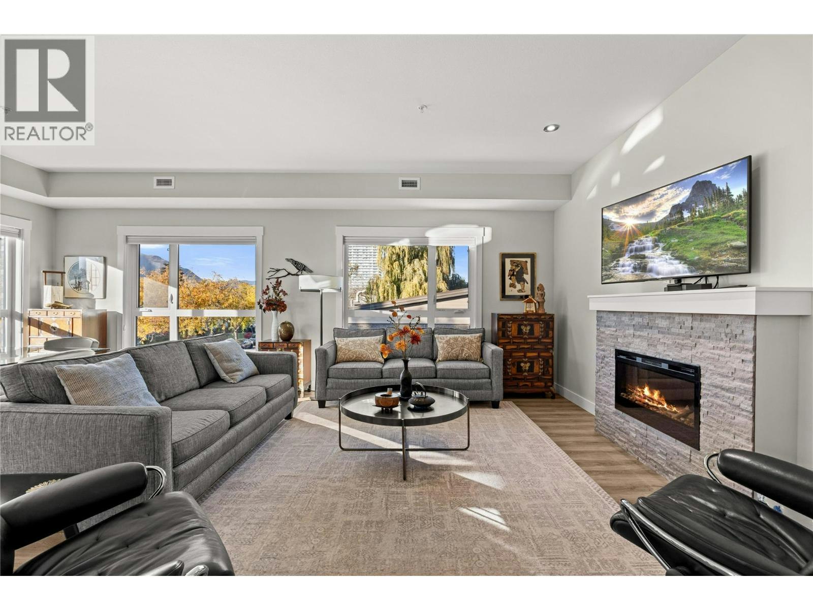 202-1883 Water Street, Kelowna, BC, V1Y 1K4