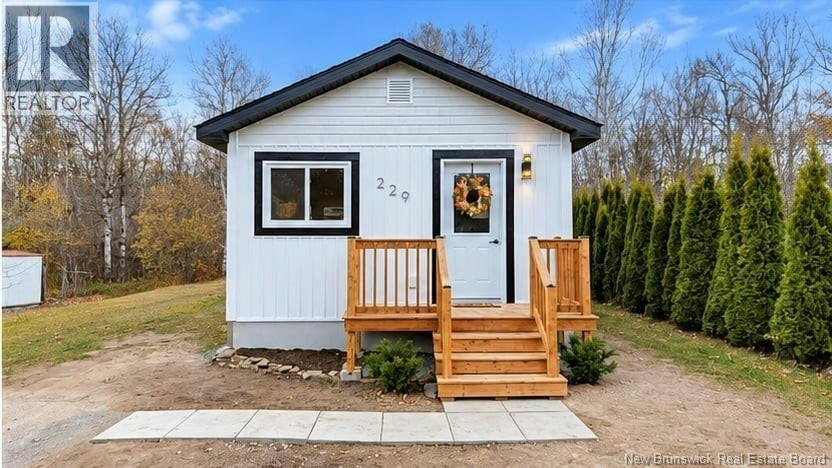 229 Poplar, Beresford, NB, E8K 1E5