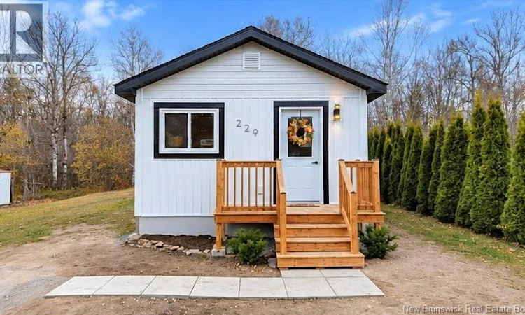 229 Poplar