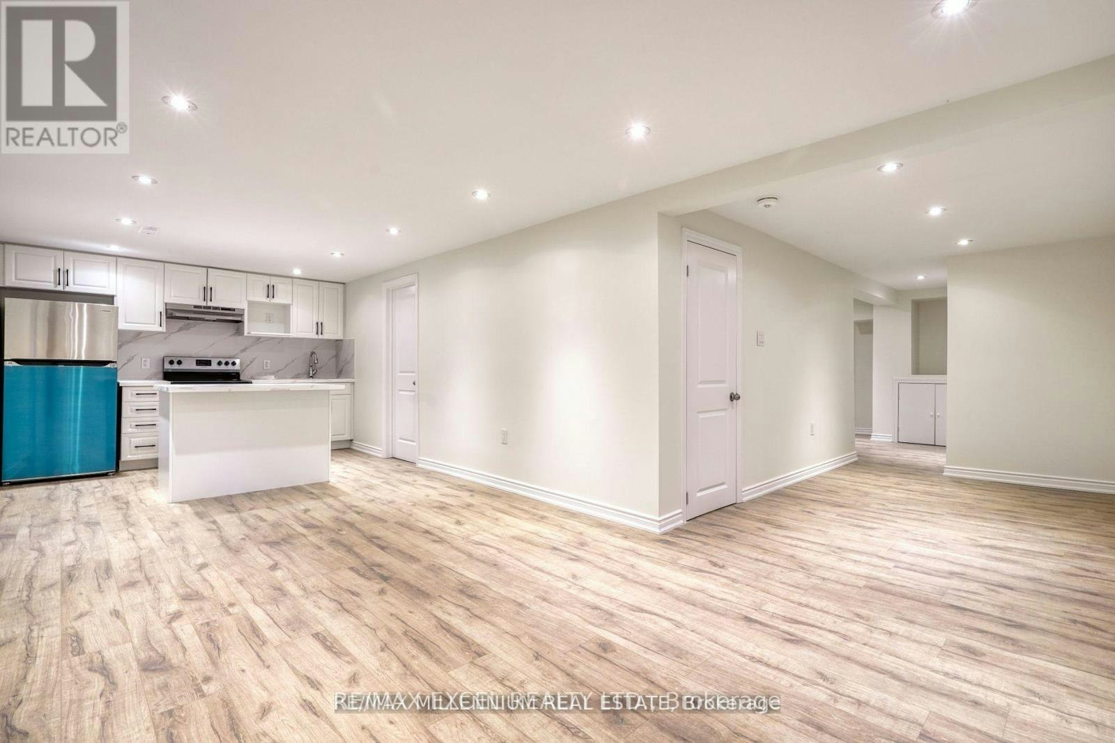 LOWER-33 Orpington Crescent, Toronto, ON, M9V 3E2 - 5