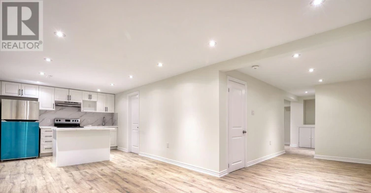 LOWER-33 Orpington Crescent, Toronto, ON, M9V 3E2 - 5