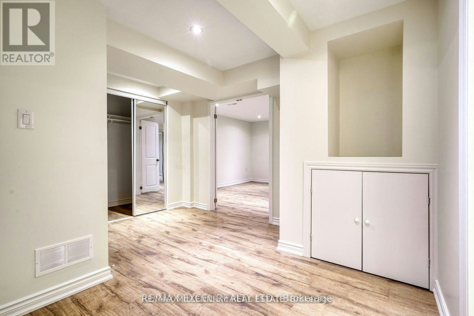 LOWER-33 Orpington Crescent, Toronto, ON, M9V 3E2 - 8