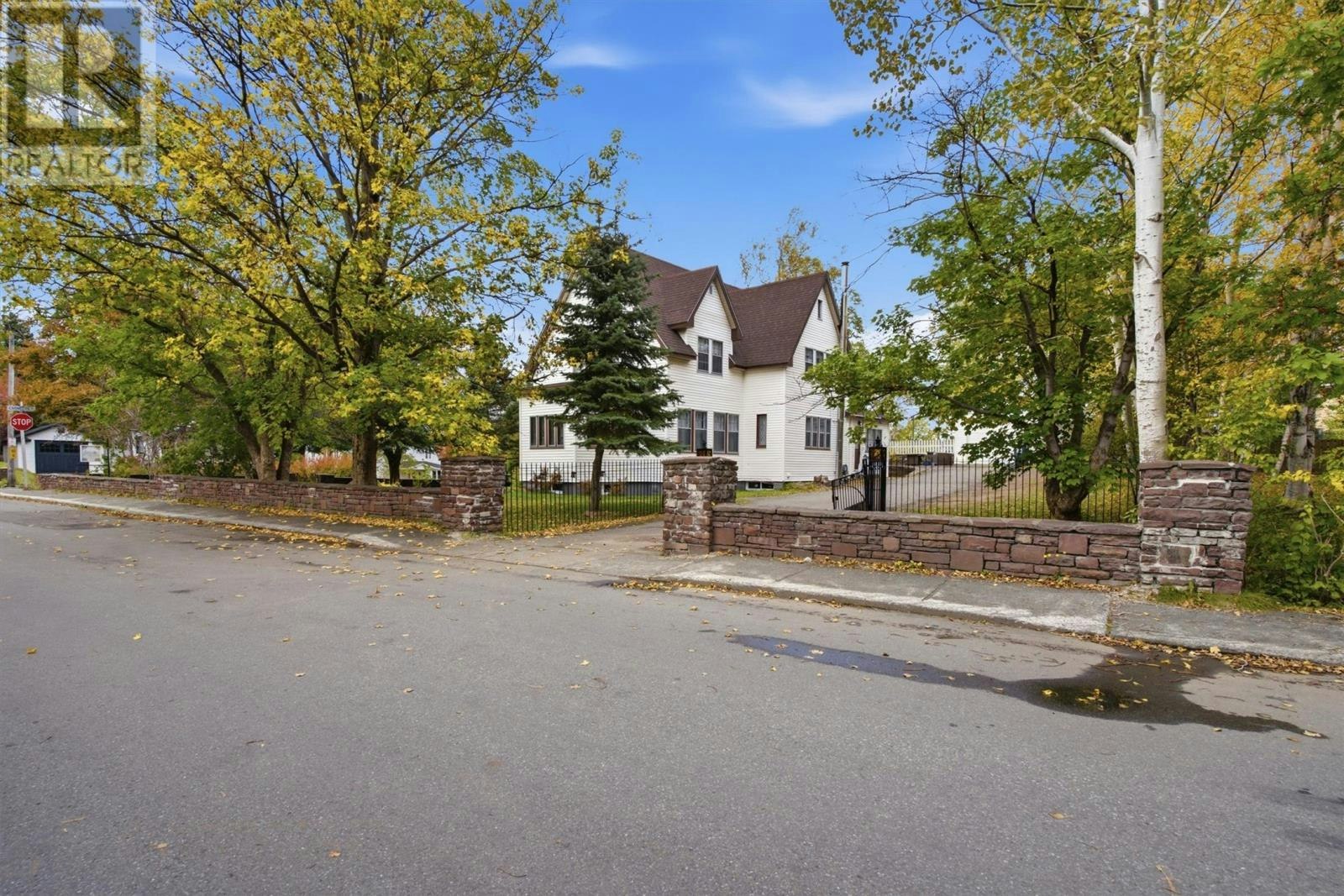 1 Hill Road, Grand Falls-Windsor, NL, A2A 1G9