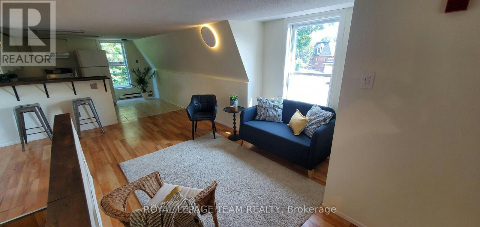 4-613 Gilmour Street, Ottawa, ON, K1R 5L7 - 4
