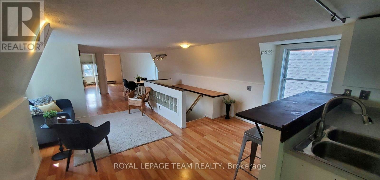 4-613 Gilmour Street, Ottawa, ON, K1R 5L7 - 2