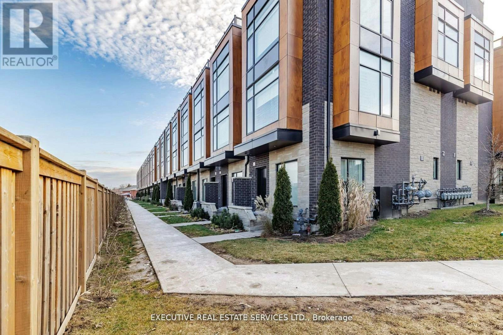 39-200 Malta Avenue, Brampton, ON, L6Y 6H8