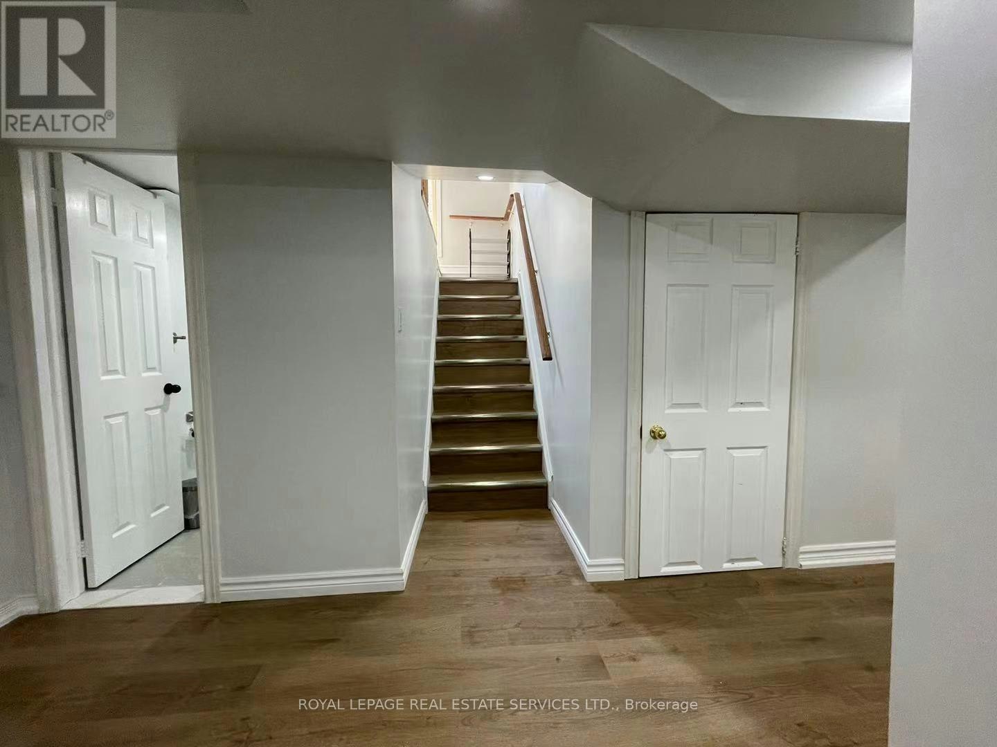 LOWER-299 Rockcliffe Gardens, Mississauga, ON, L5R 1S1 - 2