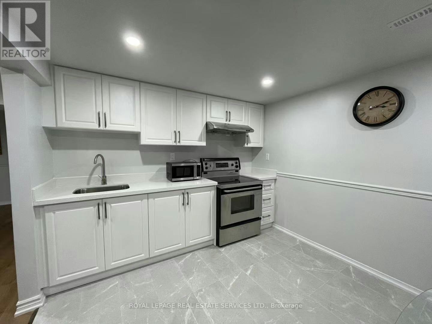 LOWER-299 Rockcliffe Gardens, Mississauga, ON, L5R 1S1 - 3