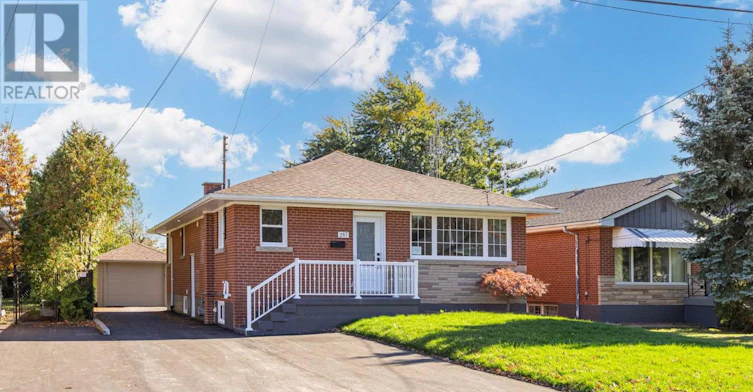 UPPER-387 19th Street EAST, Hamilton, ON, L9A 4S9 - 2