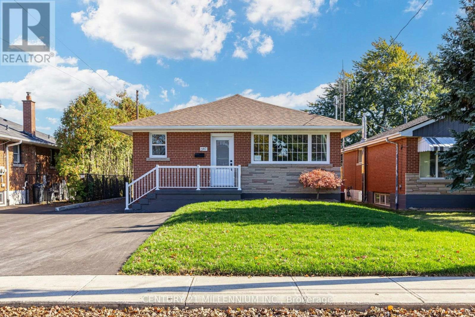 UPPER-387 19th Street EAST, Hamilton, ON, L9A 4S9
