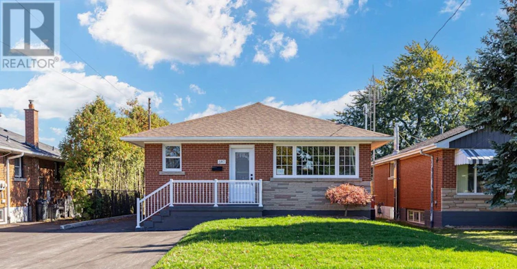 UPPER-387 19th Street EAST, Hamilton, ON, L9A 4S9