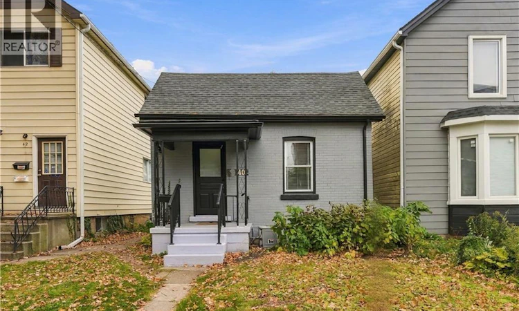 40 Aikman Avenue