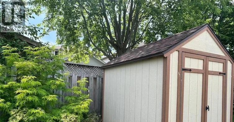 603 Mountain Maple Avenue, Waterloo, ON, N2V 2P4 - 3