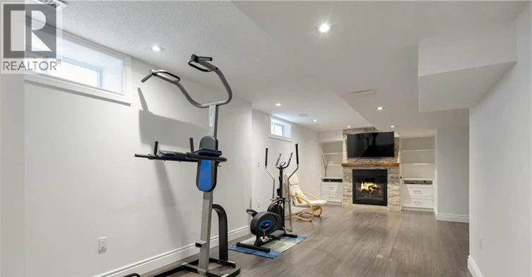 603 Mountain Maple Avenue, Waterloo, ON, N2V 2P4 - 23