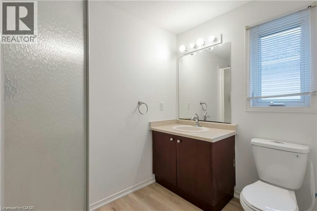 603 Mountain Maple Avenue, Waterloo, ON, N2V 2P4 - 17