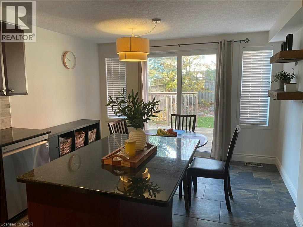 603 Mountain Maple Avenue, Waterloo, ON, N2V 2P4 - 9