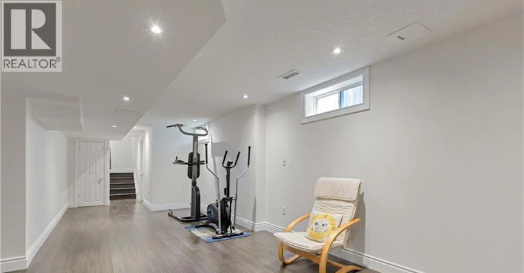 603 Mountain Maple Avenue, Waterloo, ON, N2V 2P4 - 22