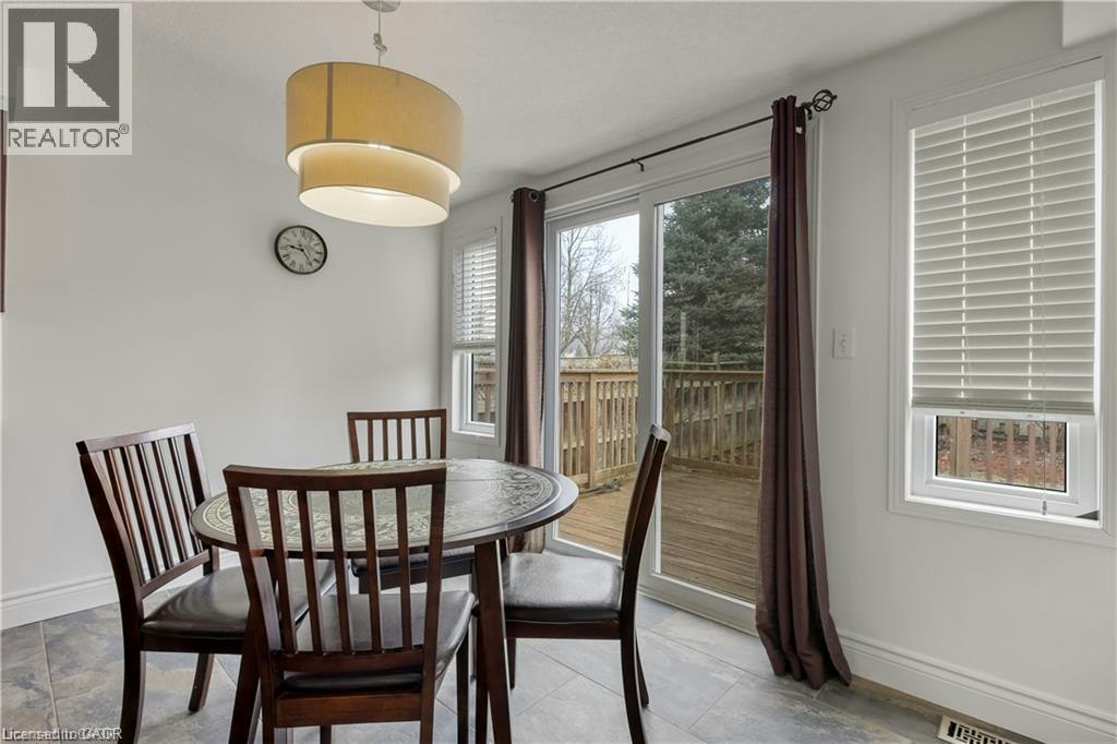 603 Mountain Maple Avenue, Waterloo, ON, N2V 2P4 - 10