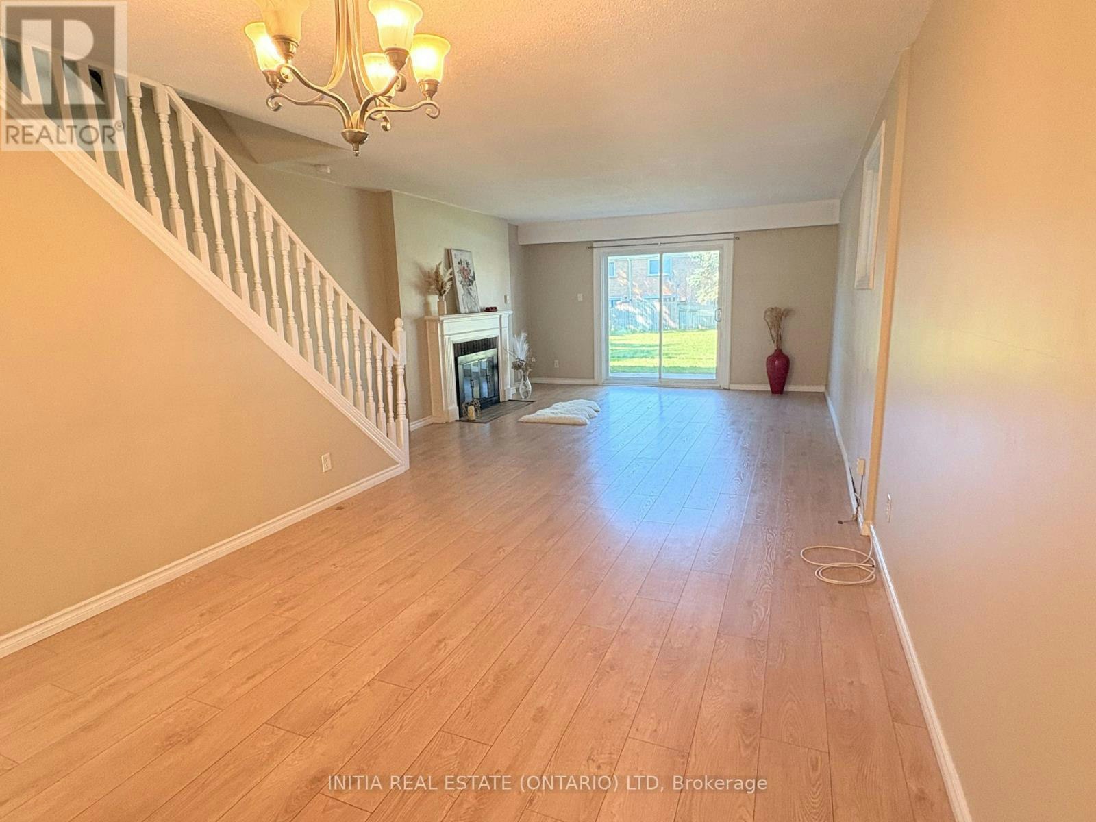 47 Arbour Glen Crescent, London, ON, N5Y 1Z9 - 2