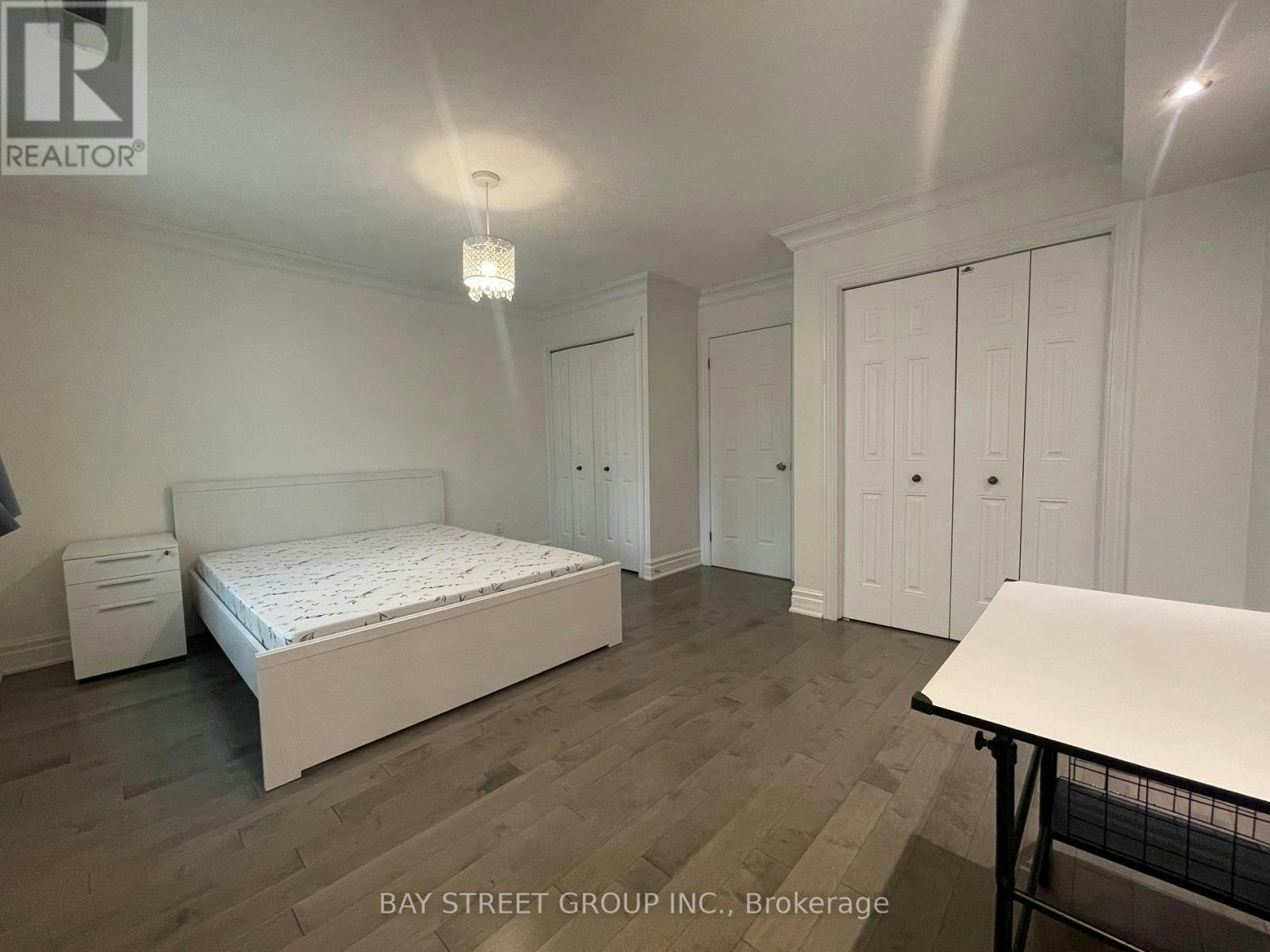 ROOM 2-217 Mutual Street, Toronto, ON, M5B 2B4 - 7