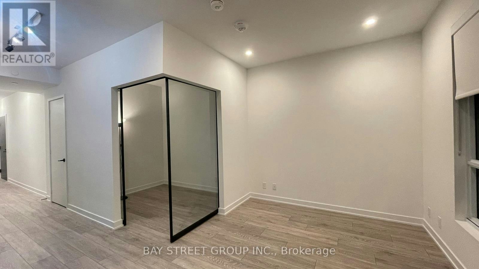 2111-108 Peter Street, Toronto, ON, M5V 0W2 - 24