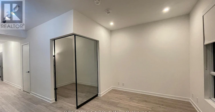 2111-108 Peter Street, Toronto, ON, M5V 0W2 - 24