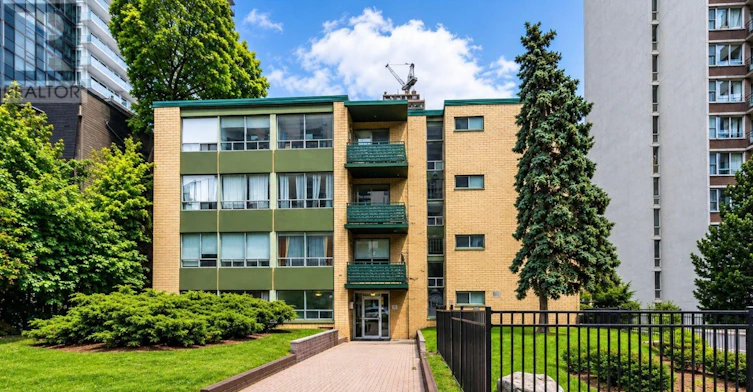 111-77 Erskine Avenue, Toronto, ON, M4P 1Y5