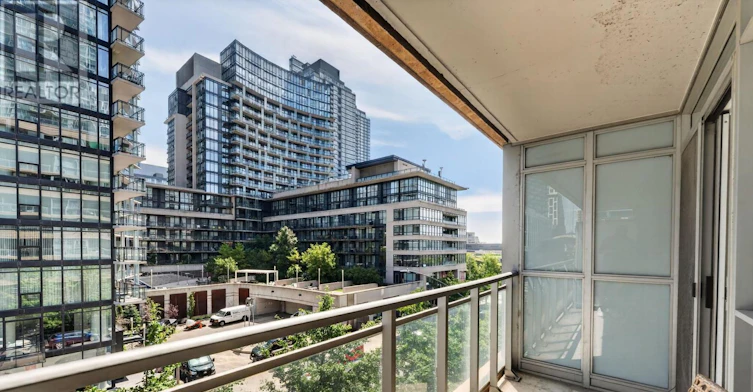 551-10 Capreol Court, Toronto, ON, M5V 4B3 - 22