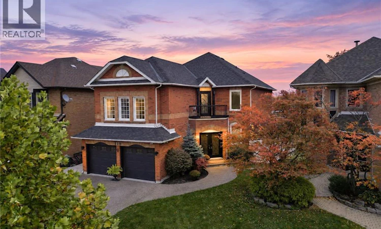 110 Cove Crescent