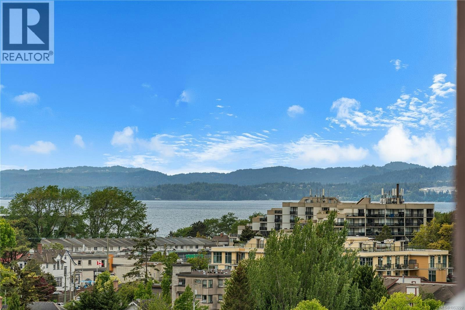 907-647 Michigan Street, Victoria, BC, V8V 1S9